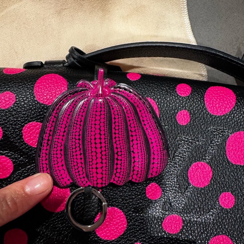 Louis Vuitton x Yayoi Kusama 2023 Monogram Giant Empreinte Dots Pochette